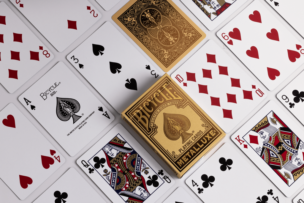 Bicycle Playing Cards: Metalluxe Holiday Gold